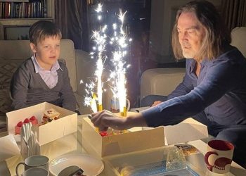 Никас Сафронов стал волшебником!