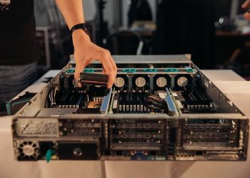 ПАКи пустили в реестр российского ПО. Ранее обделенные разработчики получат долгожданные льготы