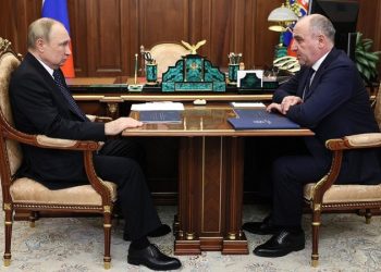 Путин провел рабочую встречу с главой КЧР Темрезовым