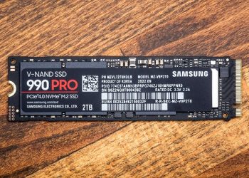 Сверхдорогие SSD-накопители Samsung стали изнашиваться за считанные дни