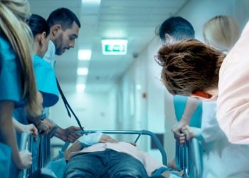 Врач-атеист стал верующим после встречи с человеком, пережившим клиническую смерть