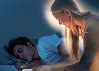 Доктор рассказывает о случаях, когда ушедшие близкие рассказывают о чём-то во сне, а потом это сбывается