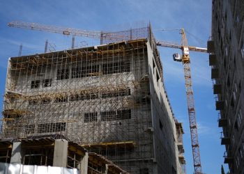 Хуснуллин поручил утвердить планы строительства жилья в новых регионах РФ