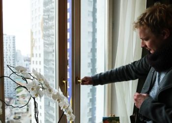 Путин поручил запустить программу льготного арендного жилья для сотрудников ОПК