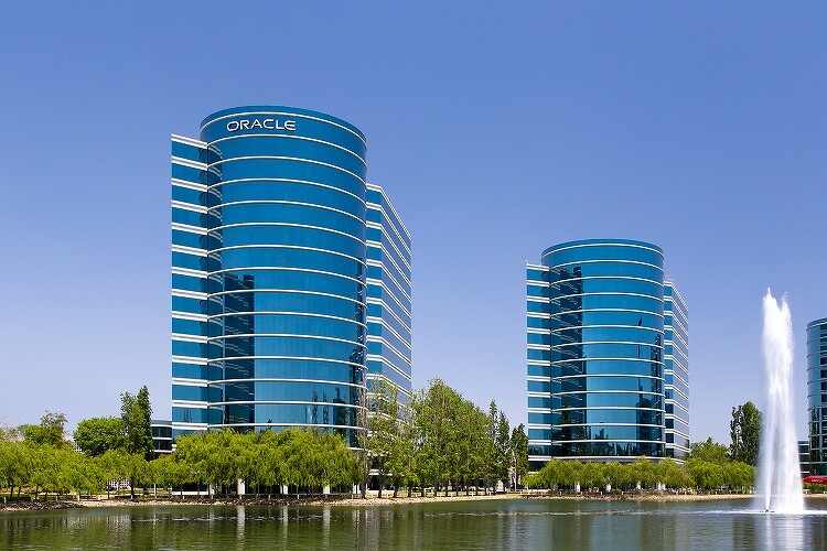 Сбежавший из России Oracle стал банкротом