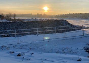 Строительство двух защитных дамб завершилось в Иркутской области