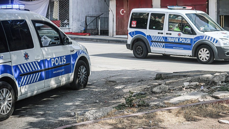 В Турции после землетрясений арестовали более 340 человек