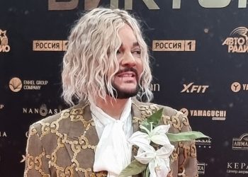 Киркоров готовится представить «кубики» пресса