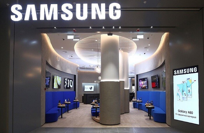 Российский Samsung требует полмиллиарда у сети авторизованных магазинов. Сеть почти год не платит за товар