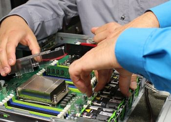 Сбежав из России, Fujitsu оказалась в 120-миллионном убытке