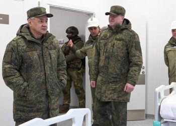 Шойгу проверил работу по восстановлению инфраструктуры Донбасса