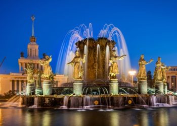 В 2023 году на ВДНХ завершат реставрацию и строительство более 10 павильонов