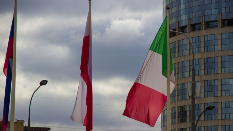 
                                В Италии объявили режим ЧС из-за миграционного кризиса                                                            