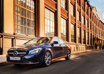 В России невероятный взлет спроса на ворованные профили каршеринга. За них платят десятки тысяч, продавцы купаются в деньгах