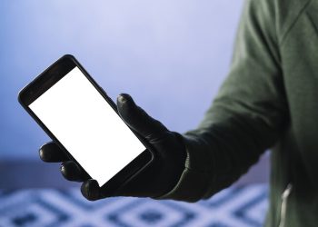 Власти определились, как в российских тюрьмах будут глушить сотовую связь и Wi-Fi