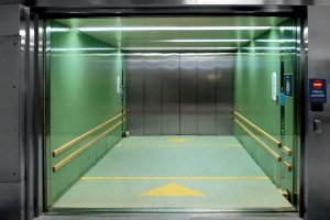 Грузовые лифты: особенности и производители