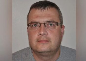 Хитрый программист IBM не работает 15 лет. Его не могут уволить и платят ему десятки тысяч долларов