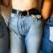 Стилист Лисовец назвал самые актуальные модели джинсов