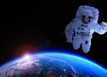 В «Роскосмосе» назвали сроки разработки программы полётов на РОС