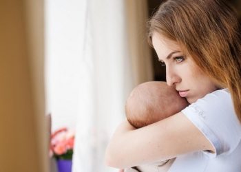 Работодатели могут лишиться права увольнять одиноких родителей с детьми до 16 лет