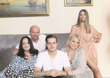 Свои среди чужих: внуки Пугачевой и Ротару в Америке живут под другими именами