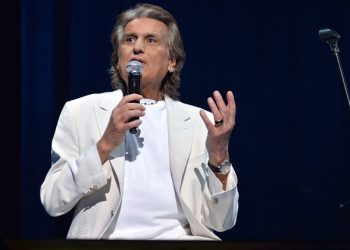 Тото Кутуньо: 10 удивительных фактов об удивительном певце