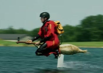 В Канаде полёт на метле «Гарри Поттера» стал реальностью (видео)