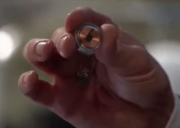 Компания Маска Neuralink набирает добровольцев для вживления чипа в мозг