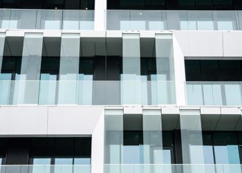 Девелоперы начали строить дома только со студиями