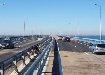 Крымский мост полностью открыли для автомобильного движения после ремонта