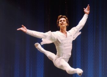 Народный артист РФ Андрей Уваров рассказал об открытии Севастополь-оперы