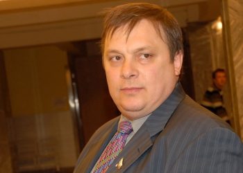 Разин проклял артистов