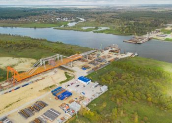 Второй этап надвижки моста через Волгу завершился на М-11 «Нева»