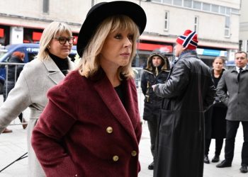 И снова Пугачева: зачем она все-таки приезжала в Россию?