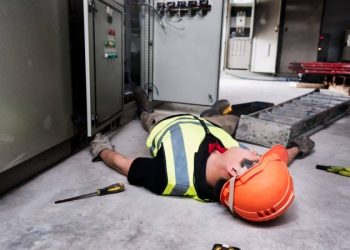 Врачи спасли ветерана СВО, который получил удар током напряжением в 6000 вольт