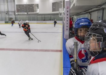 Четыре спорткомплекса с ледовыми катками построят в Москве в 2024 году