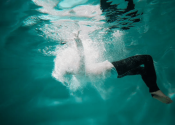 Пережившей два околосмертных опыта женщине было дано указание спасать других