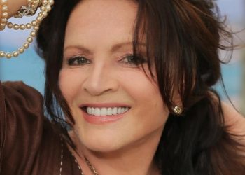 Ротару зовут, а Вайкуле готова