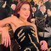 Дуа Липа посетила «Золотой глобус» в платье Schiaparelli и не смогла в нем сесть