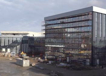 «Известия» показали финальный этап строительства Нахимовского училища в Мариуполе