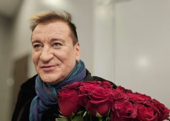 Пенкин отказался от семечек и мороженого