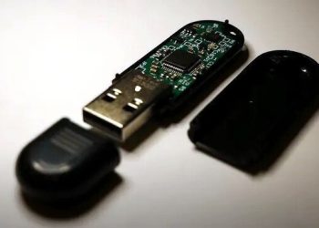 В Швейцарии изобрели самоуничтожающуюся флешку