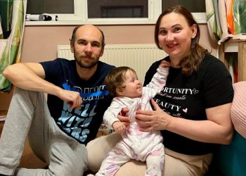 Рекорд России: женщина родила сына и дочь с разницей в 34 года