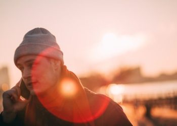 В России запущено приложение для общения с умершими людьми