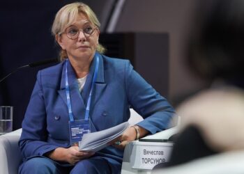 Шарапова отказалась покупать внукам квартиры