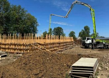 В Байкальске к концу 2024 года достроят дома для переселенцев