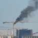На севере Москвы загорелся башенный кран