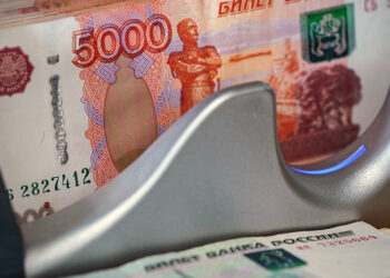 Власти Кубани направили 5 млрд рублей на жилье для детей-сирот