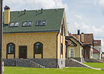 Дом по гарантии: Минфин утвердил новые условия кредитования по «Семейной ипотеке»