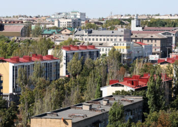 Путин сообщил о восстановлении почти 6 тыс. домов в новых регионах с 2022 года